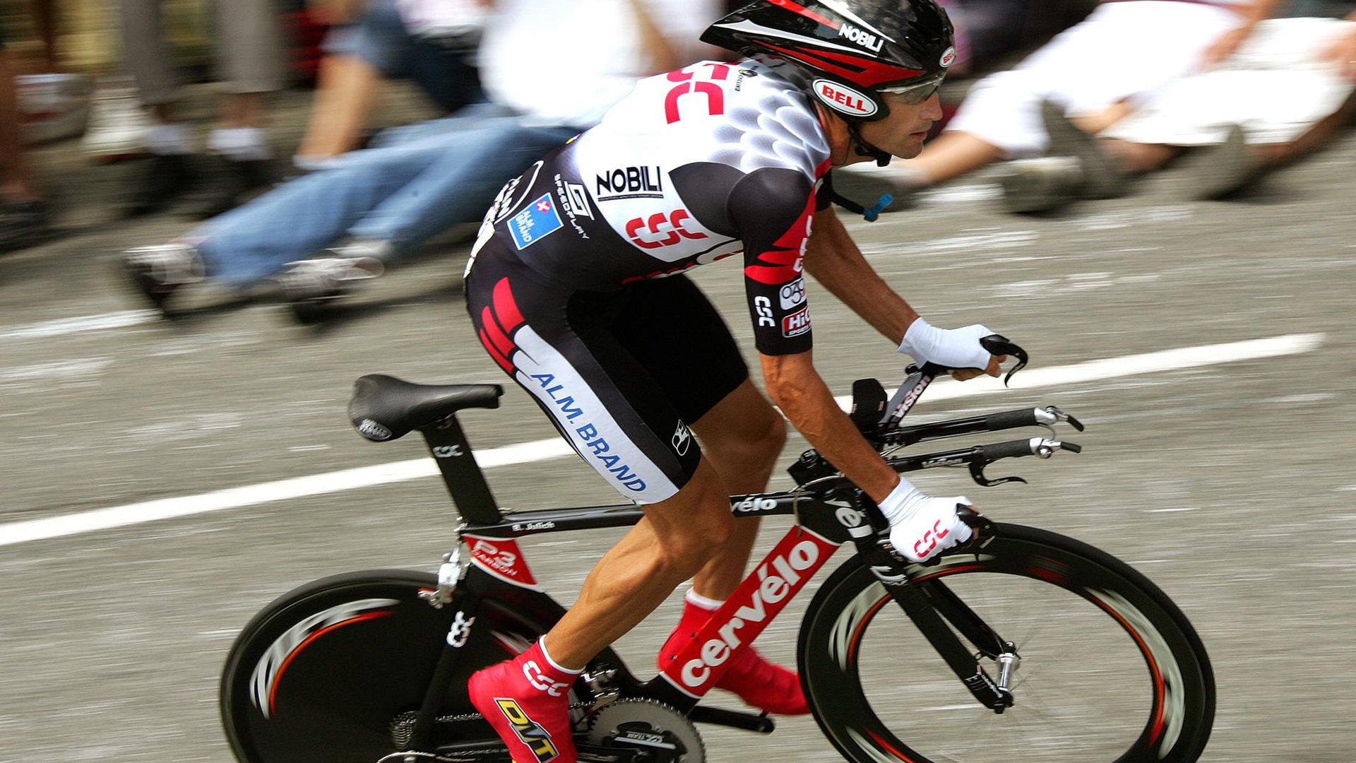 开云体育在线入口-世界冰球：加拿大队霸气夺金，冠军在望！，加拿大冰球比赛视频